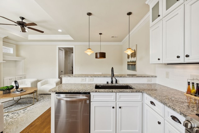 kitchen with ceiling fan, sink, stainless steel appliances, pendant lighting, and white cabinets