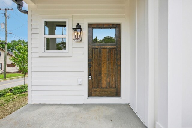 view of property entrance