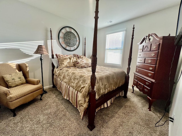 bedroom with carpet flooring