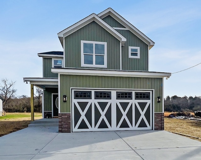 craftsman-style house featuring a garage