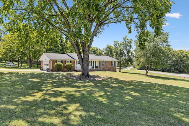 view of yard featuring a garage