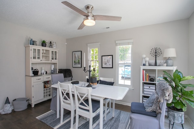 dining room with ceiling fan