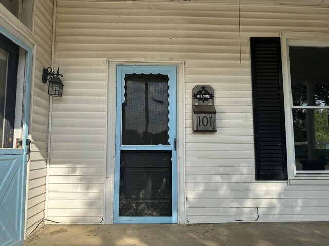 view of property entrance