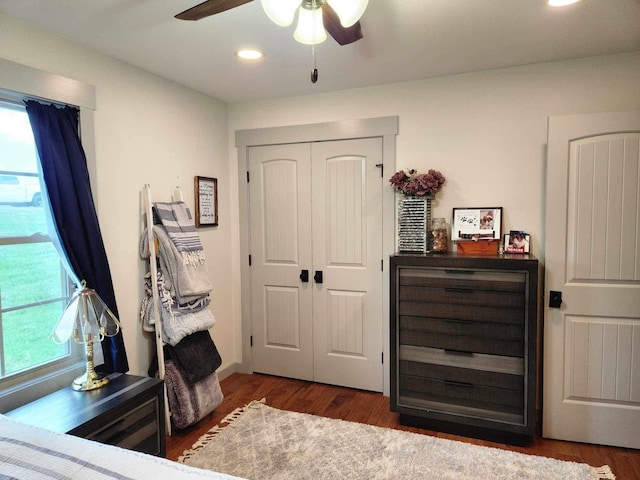 bedroom featuring dark wood-style floors, ceiling fan, a closet, and recessed lighting