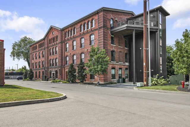 610 21st Ave N Unit 101, Nashville, TN 37203 - view of property with central air condition unit