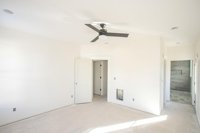 spare room with ceiling fan