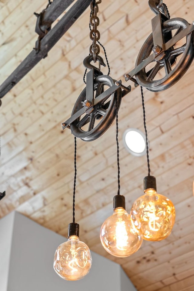 interior details with wooden ceiling