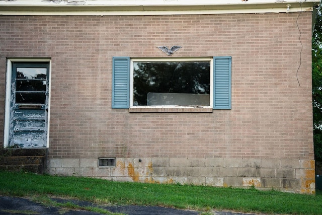 view of home's exterior