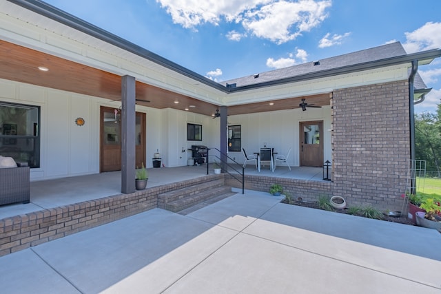 view of patio with ceiling fan