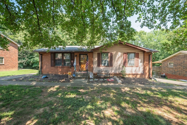 306 Paragon Mills Rd, Nashville, TN 37211 - ranch-style home featuring a front yard