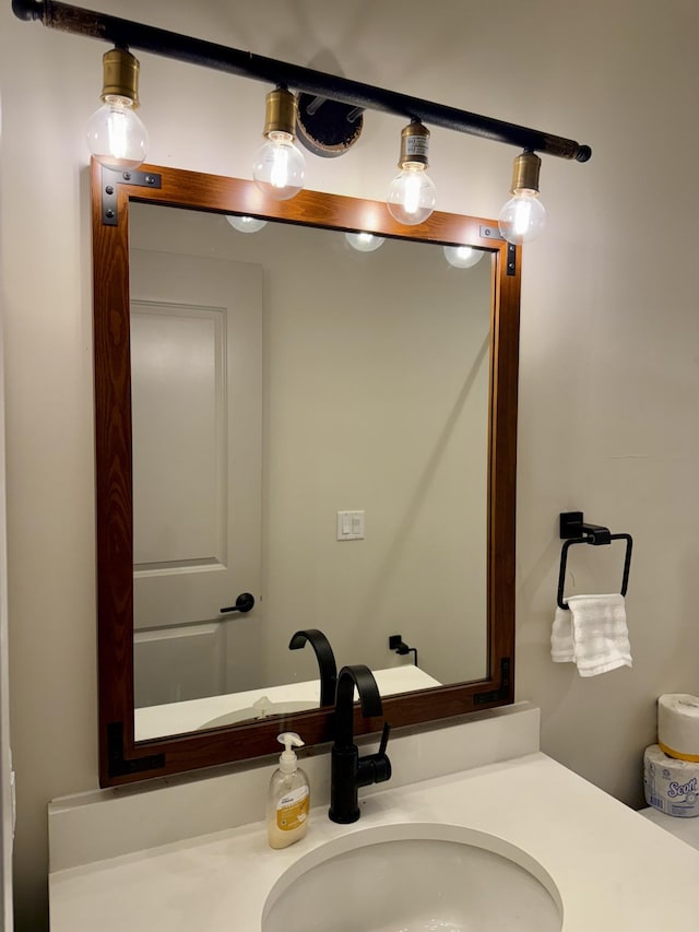 bathroom with vanity