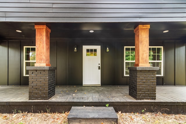 doorway to property featuring a deck