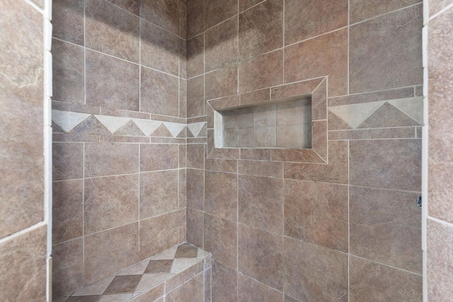 4584 S Mill Ln, Cross Plains, TN 37049 - full bath with tiled shower