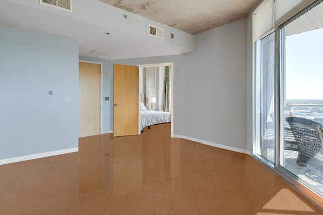 spare room featuring carpet flooring