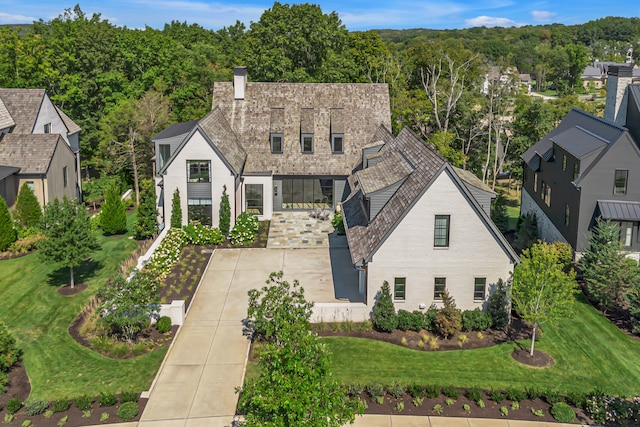 view of front of property with a front lawn