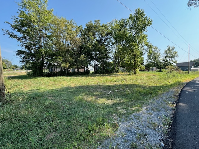 Listing photo 3 for 108 Mazie Dr, Lafayette TN 37083