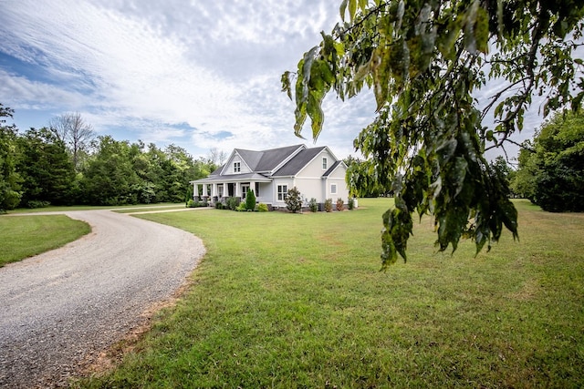 view of front of property with a front yard