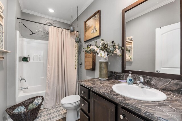 full bathroom with crown molding, vanity, toilet, and shower / bathtub combination with curtain