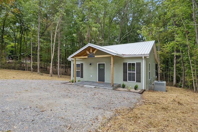 view of front of property featuring central AC unit