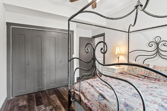 4818 Ensor Hollow Rd, Buffalo Valley, TN 38548 - bedroom featuring a ceiling fan, baseboards, a closet, and dark wood-style flooring