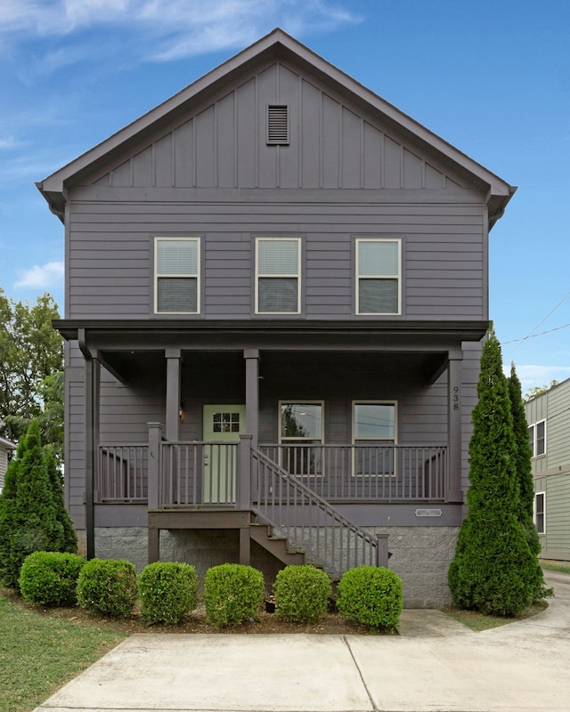 view of front of house with a porch