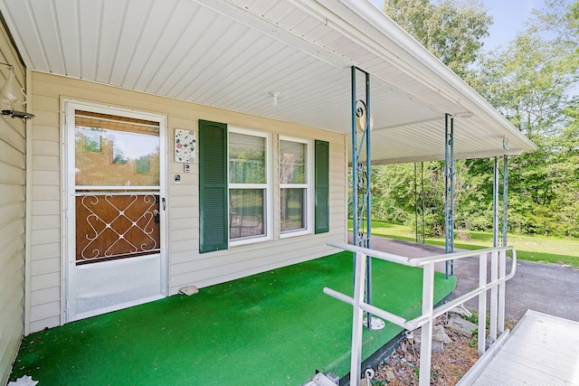 view of patio / terrace with covered porch