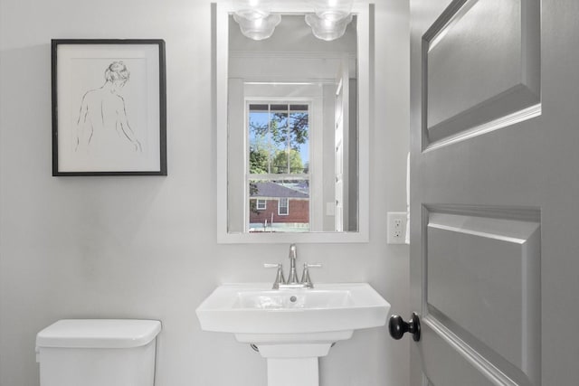 1227 Mcgavock Pike, Nashville, TN 37216 - half bath with toilet and a sink