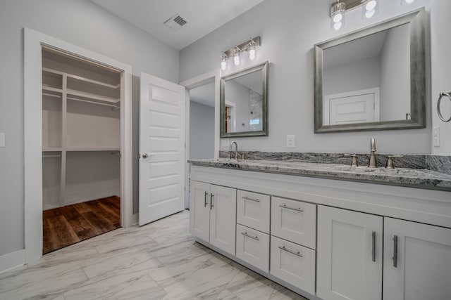 bathroom with vanity