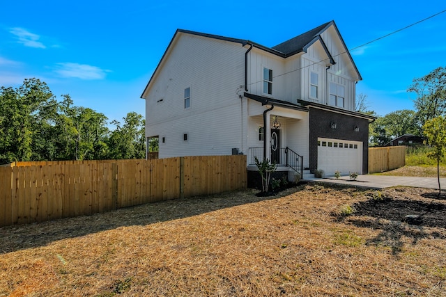 view of front of house featuring a garage