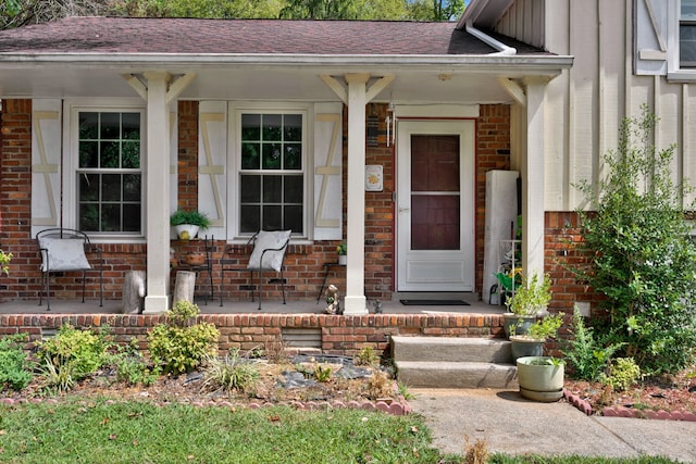 entrance to property with covered porch