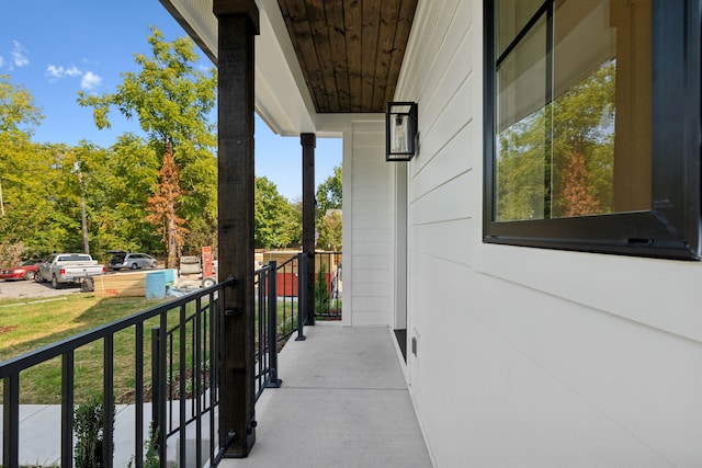 balcony featuring a porch