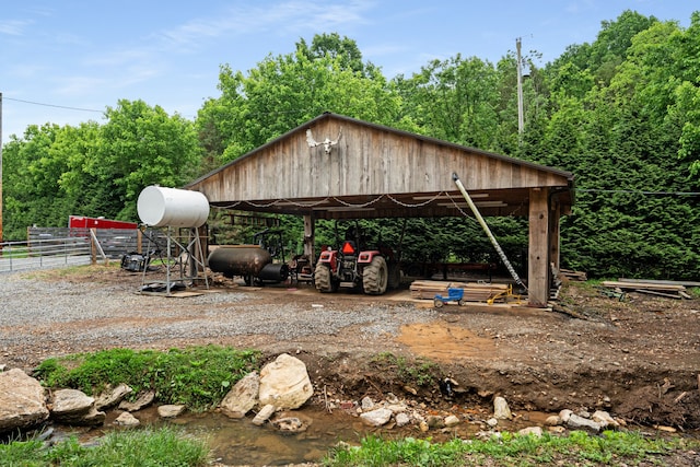 view of outdoor structure