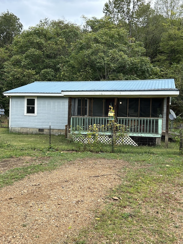 view of front facade with covered porch