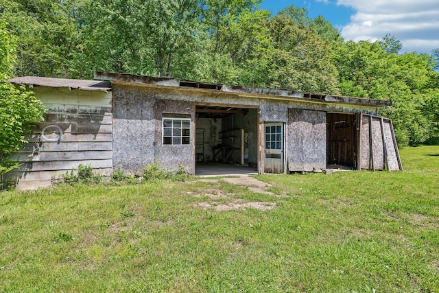163 Longbranch Rd, Hohenwald, TN 38462 - view of outdoor structure featuring an outbuilding