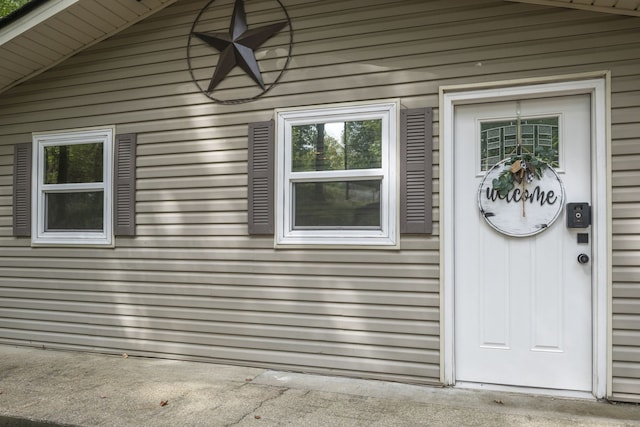 view of entrance to property