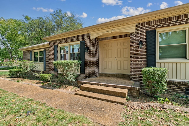 view of property entrance