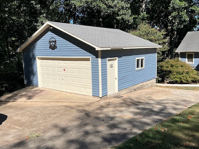 view of detached garage