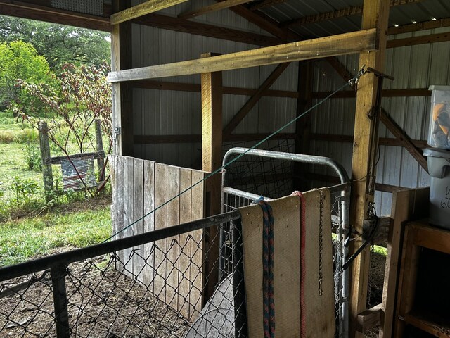 315 Loyd Rd, Pulaski, TN 38478 - view of stable