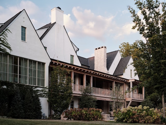 view of building exterior