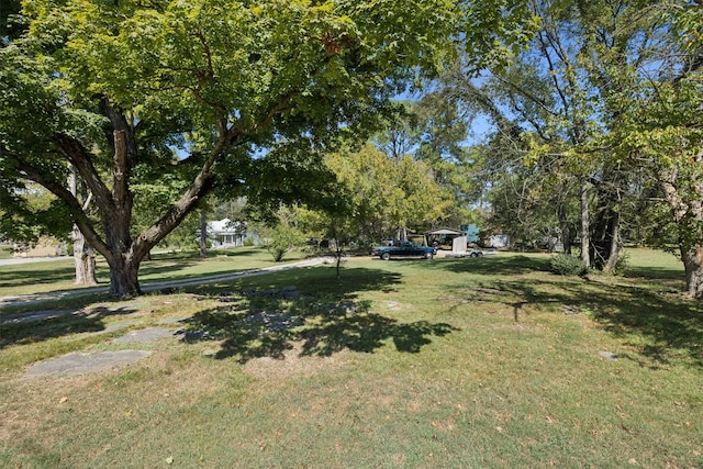 138 W Division St, Mount Juliet, TN 37122 - view of grassy yard