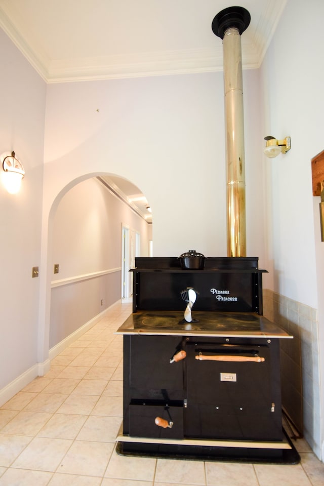 room details featuring crown molding and tile patterned floors