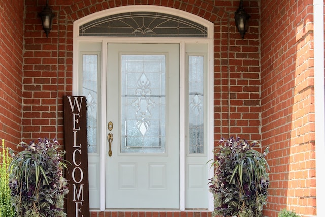 view of property entrance