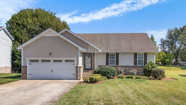 view of front of house featuring a front yard