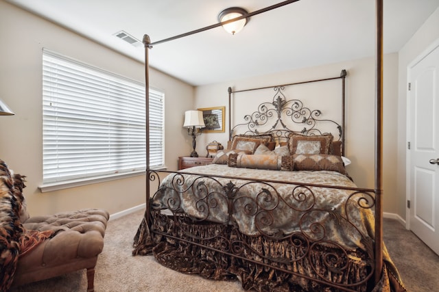 bedroom featuring carpet floors