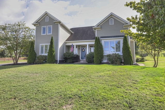 view of front facade with a front lawn