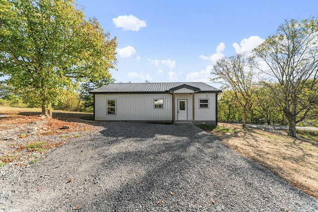 view of front of property