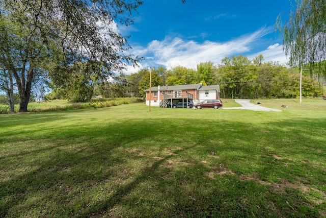 view of yard with a garage