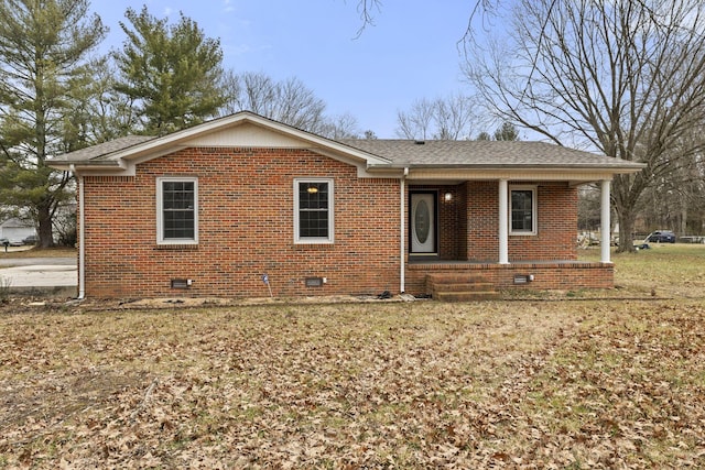 view of front of property featuring covered porch