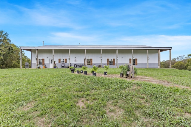 exterior space featuring a front lawn