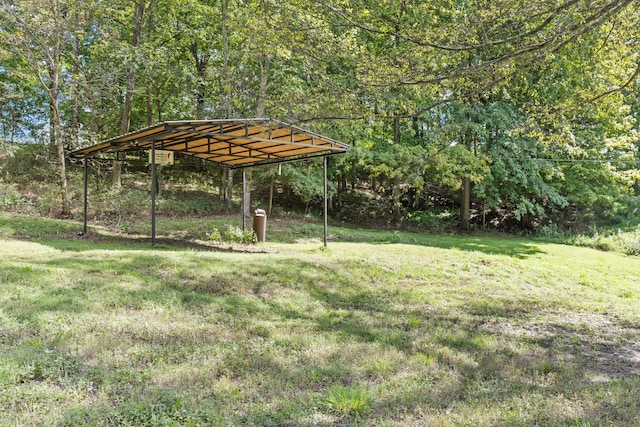 view of yard featuring a carport